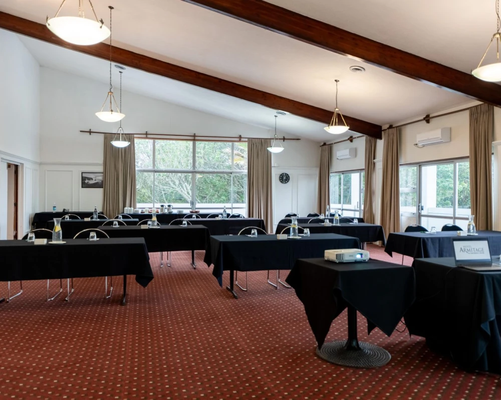 Pōhutukawa Room
